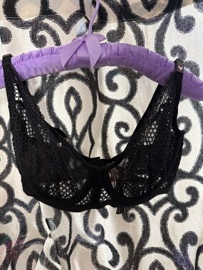 NWT 32DD Victoria's Secret Unlined Demi Underwire Black Bra